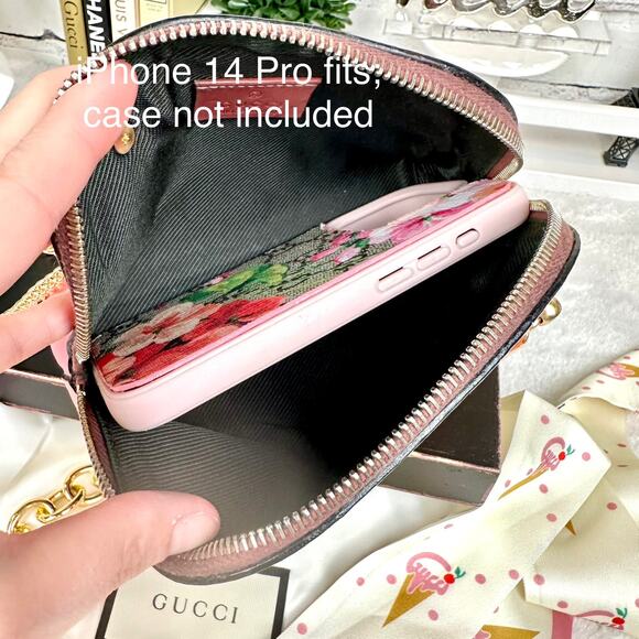 Gucci pink guccissima leather cosmetic clutch or wear as crossbody! - Picture 13 of 13